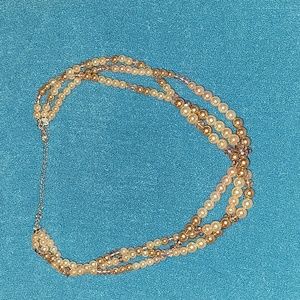Rose/pearl necklace
